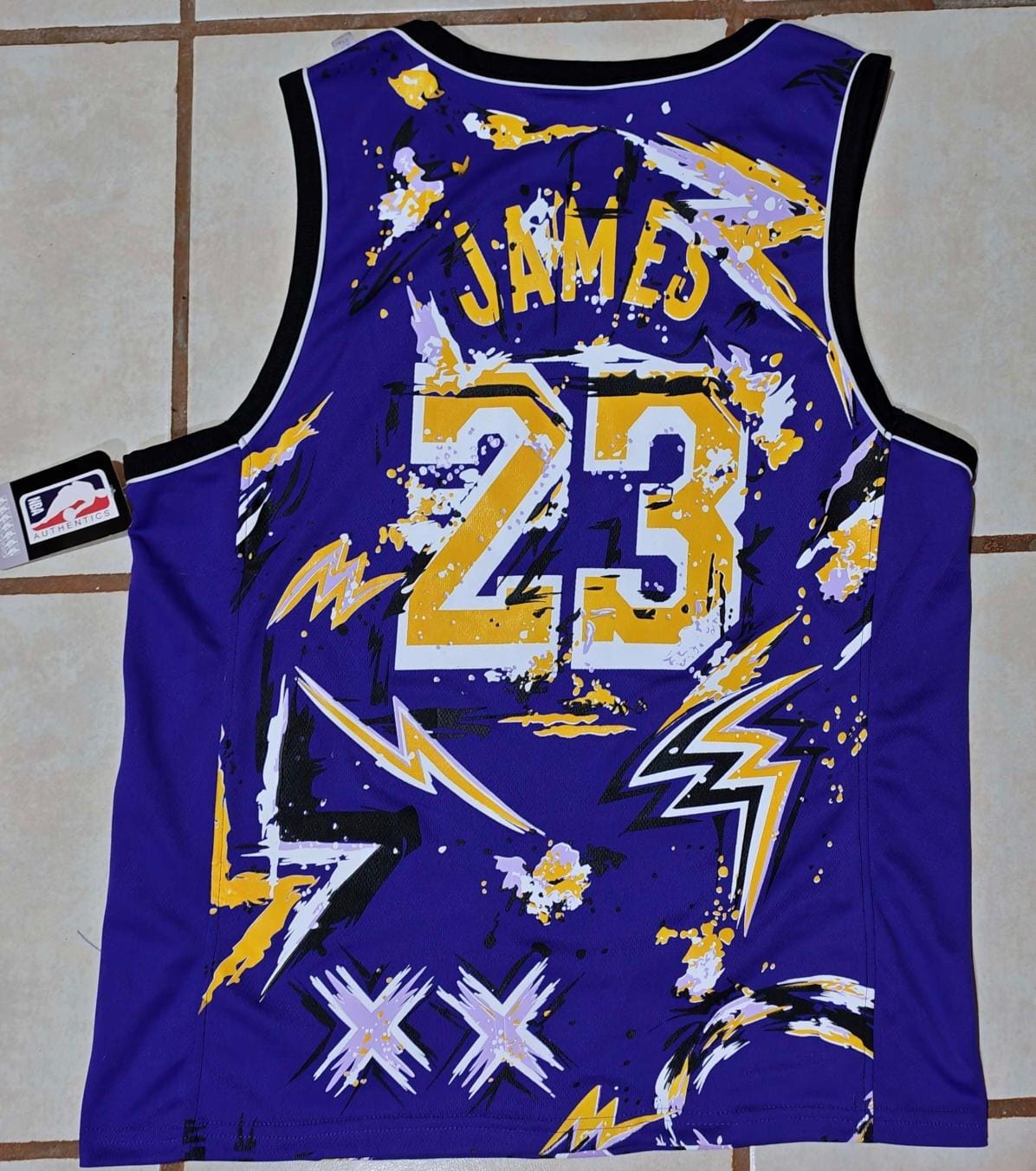 James #23 Edition street morada 🏀, foto 2