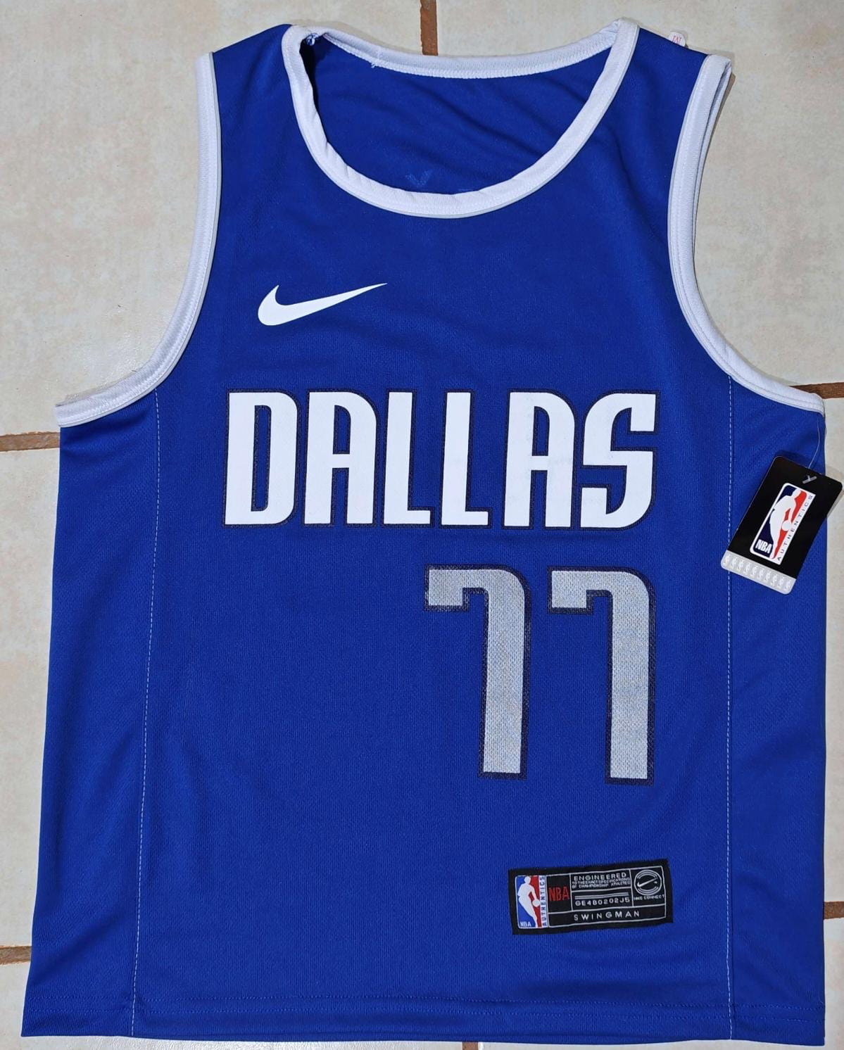 Doncic #77 azul 🏀, foto 1